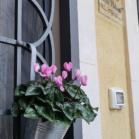 Il Cortile Della Patrona Lejlighed Syracuse Eksteriør billede